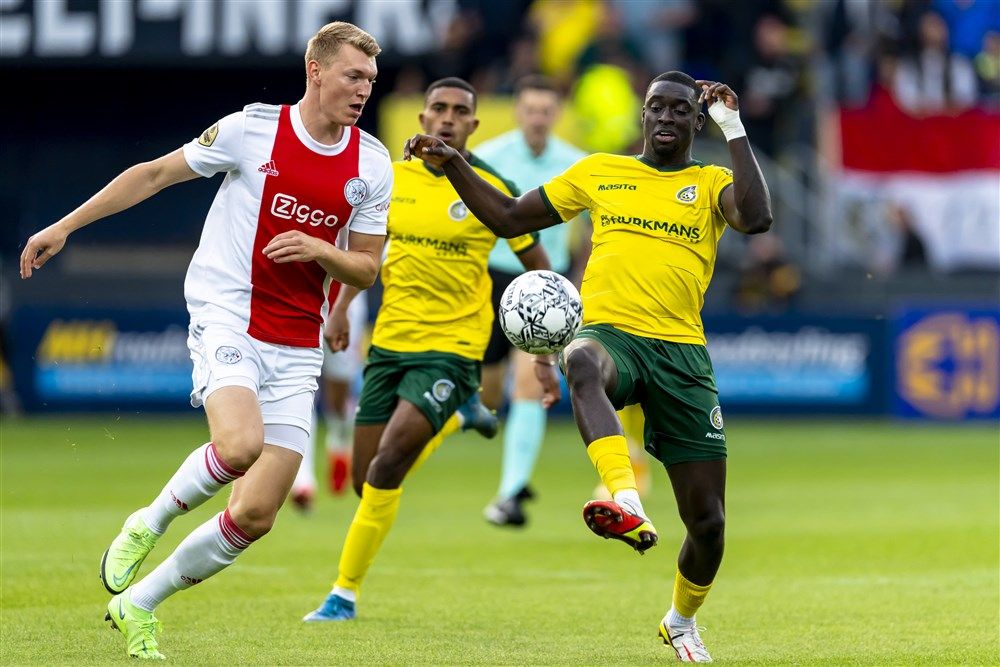 perr-schuurs-ajax-fortuna-sittard-614abc9b35536